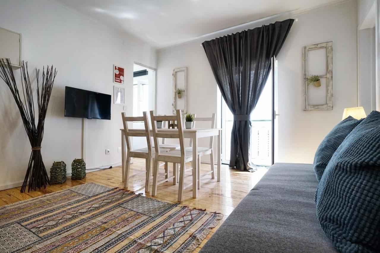 Alfama Historical Apartment 3 Bedroom Duplex Lisbon Exterior photo