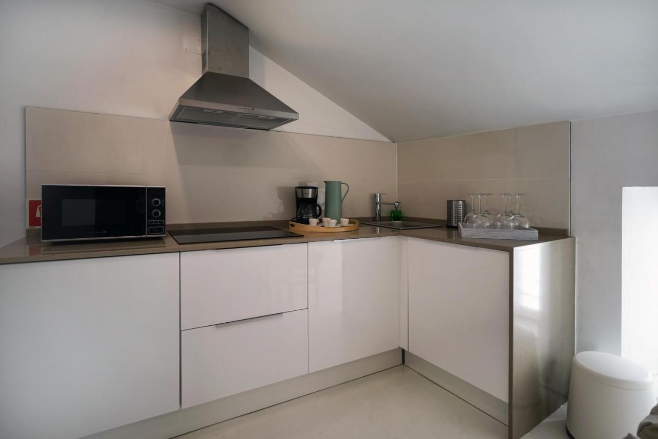 Alfama Historical Apartment 3 Bedroom Duplex Lisbon Exterior photo